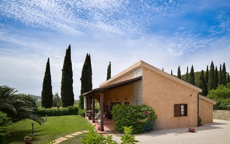 Tuscan-style room at 8380 Saturnia Terme B&B, a walkable base for the Saturnia hot springs in Tuscany