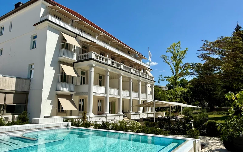 Badischer Hof Leonardo Limited Edition, the one hotel with thermal water pools at the Baden-Baden spa, Germany