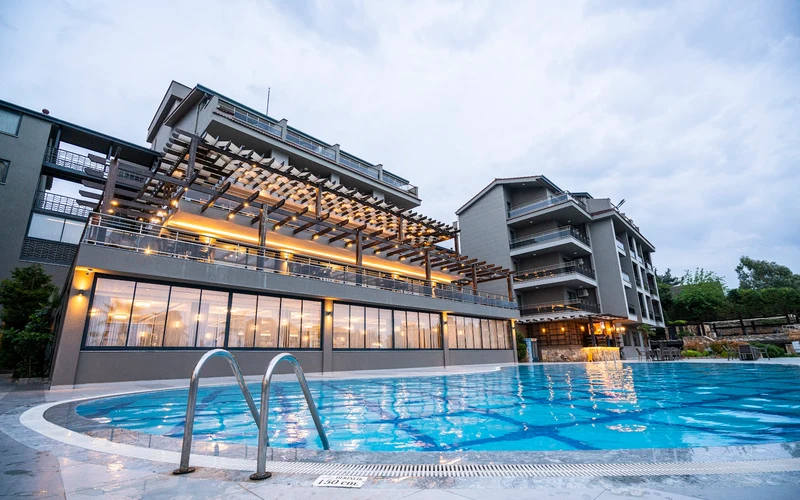 Thermal pools and gardens at Hierapark Thermal & Spa Hotel Deluxe near the Pamukkale hot springs, Karahayit