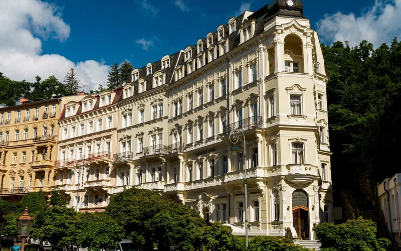 Spa Hotel Anglický Dvůr on Sadová street, a short walk from the thermal springs of Karlovy Vary, Czechia